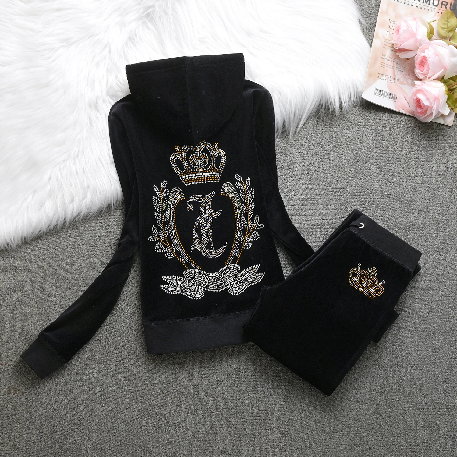 

Women Hooded Velvet Tracksuit Women Warm Two-Piece Set Velvet Tracksuit Crown Pattern Jacket + Casual Comfortable Warm Long 2Pcs