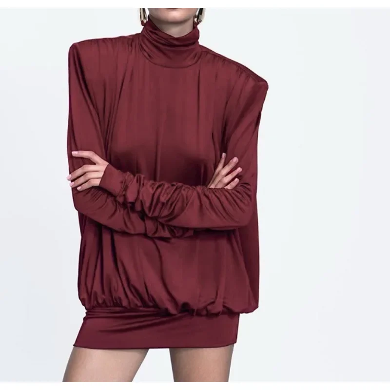 

2025 Women's Autumn and Winter High-Neck Padded-Shoulder Loose Pleated Sexy Backless Short Skirt