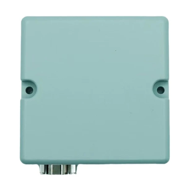 Récepteur d'antenne intégré pour petits drones