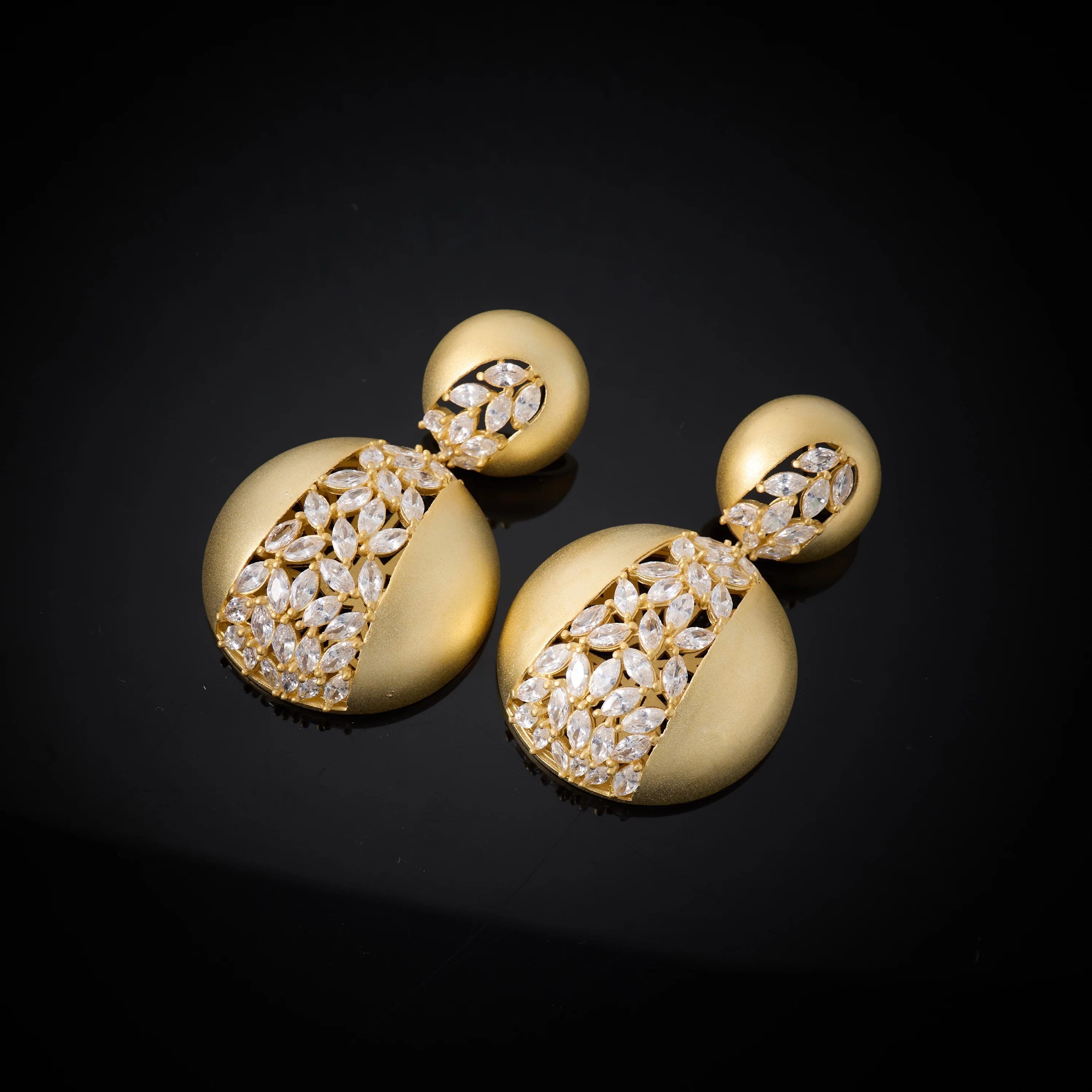 241106 Trandy Women Earrings Sandblasting Earrings Layer Ellipse Drop Earrings Cubic Zirconia Woman Party Anniversary Jewelry