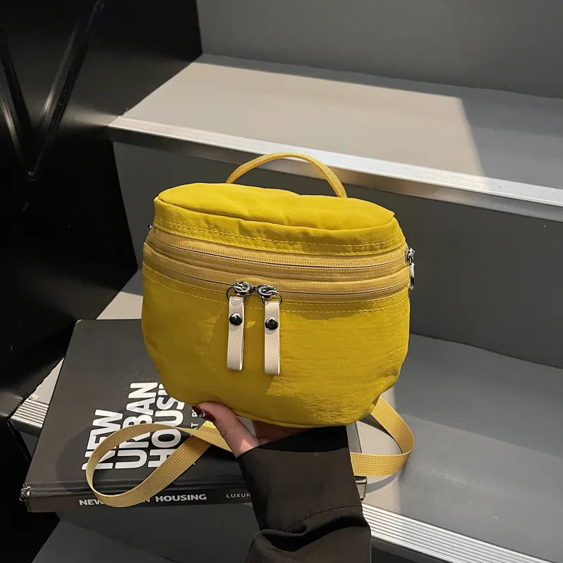 

2025 New Women's Crossbody Bag with Niche Design - Trendy Bucket Bag, Suitable for Casual Wear