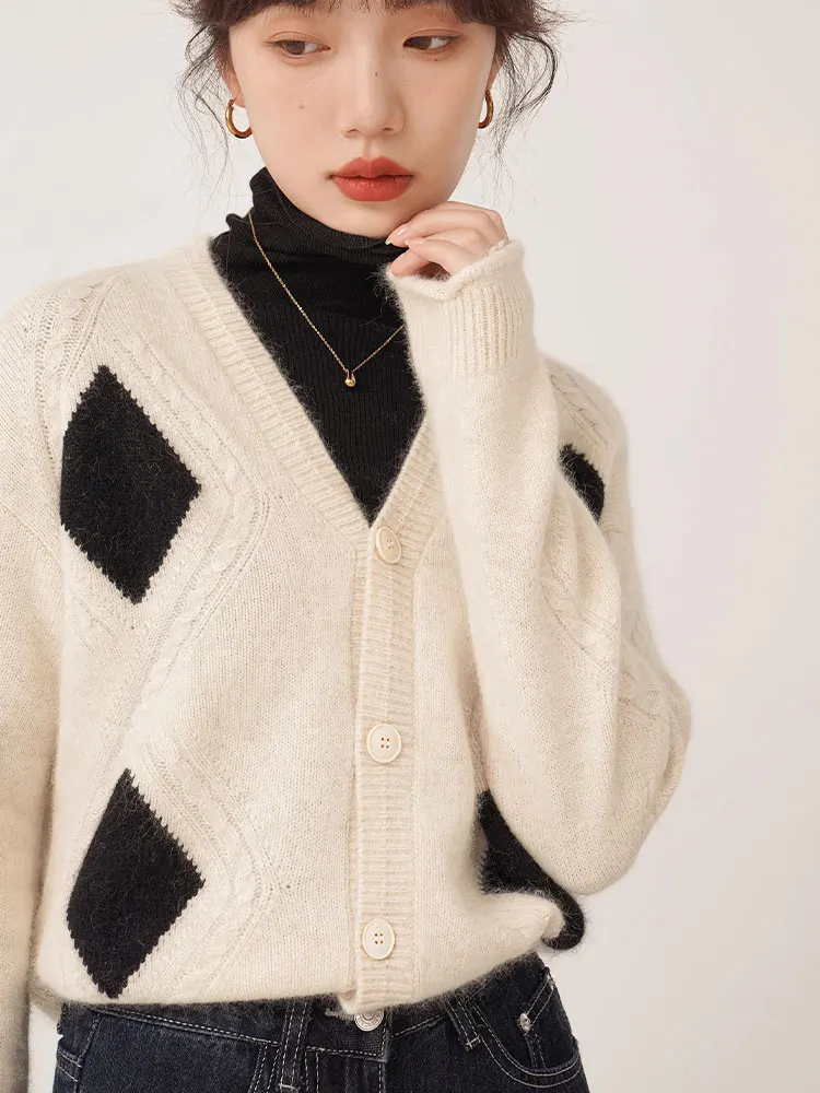

Korean Sle Loose Long Sve V-Ne Knitted Sweater Ele Slimming Diamond Pattern Splicing Faionable Autumn Winter Out...