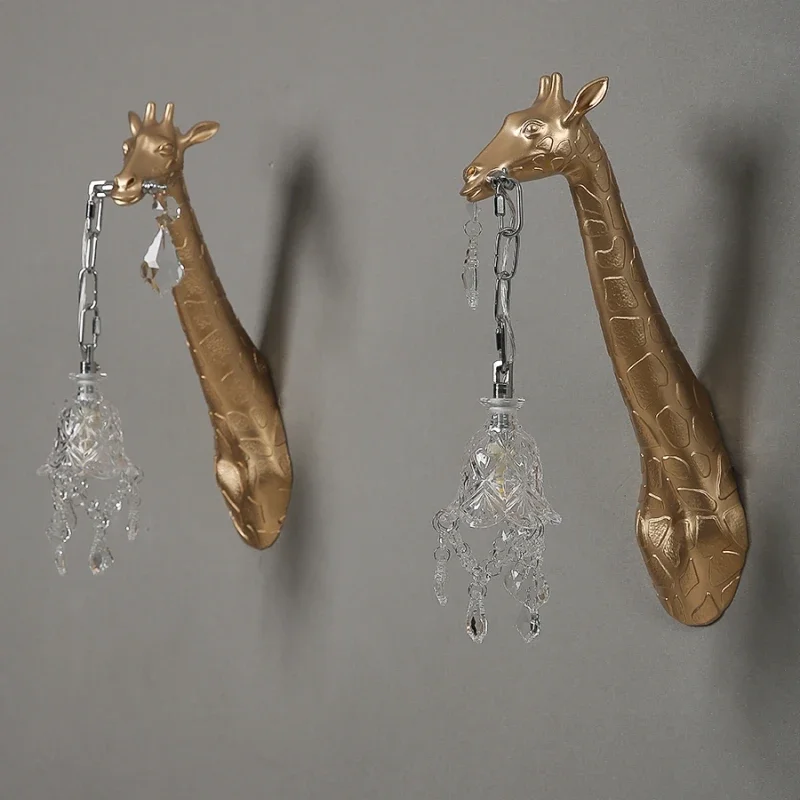 Hot Sales Resin Giraffe Led Wall Lamp For Bedside Lighting Corridor Living Room Decor Light G9 Bulb Golden Lamp Body
