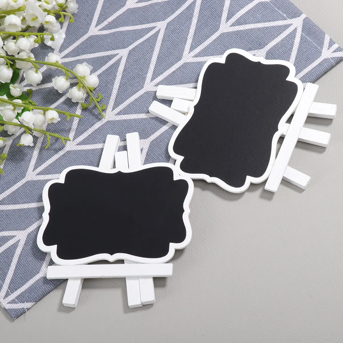 

12Pcs Mini Chalkboard Signs with Wood Frame Reusable Label Tags for Buffet Restaurant Menu Christmas Party Favors