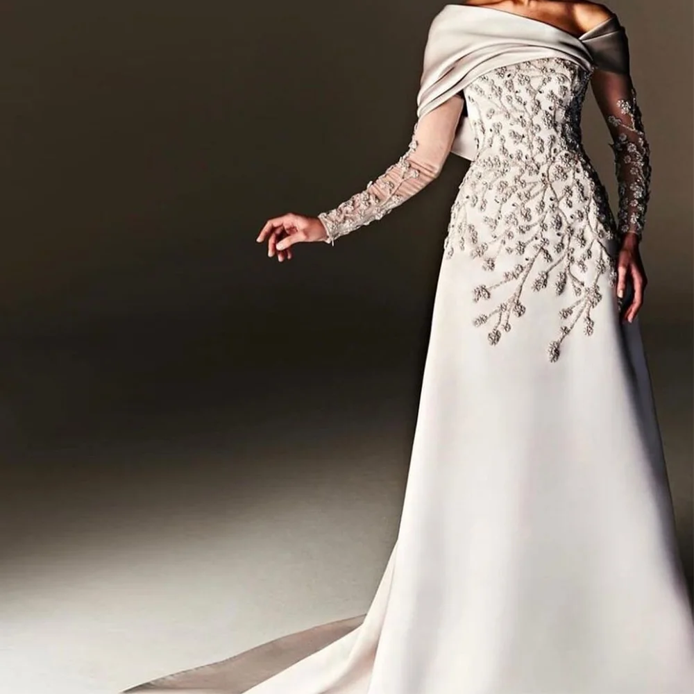 

Customized Exquisite Long Sleeve Jersey Lace Evening Dress A-Line Off-Shoulder Zipper Back Sweep Train Celebrity Gown