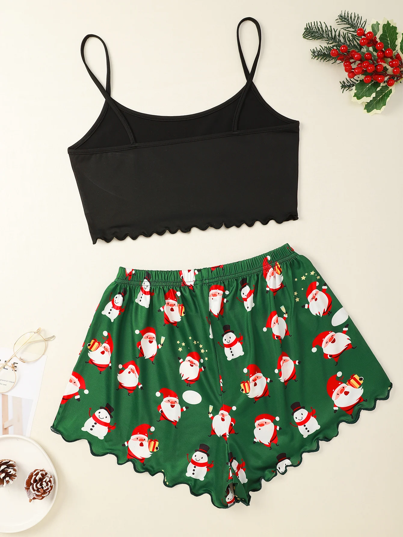 Women\'s Cute Cartoon Christmas Santa & Snowman Print Frill Trim  Sexy Pajama Set Backless Crop Cami Top & Shorts