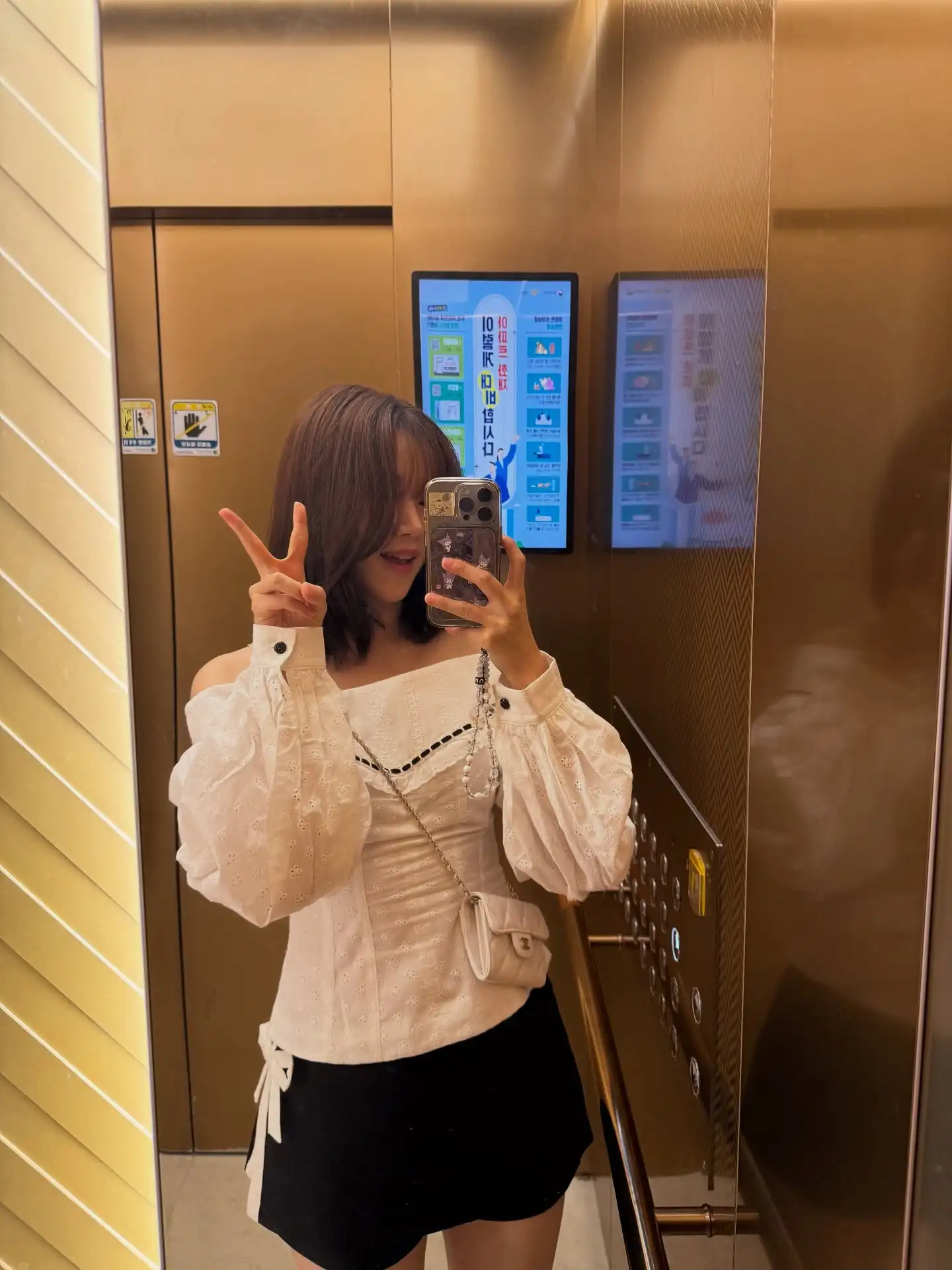 Korea Fashion New Autumn Sexy Slash Neck Women Pullover Top Elegant Hollow Out Embroidery Lantern Sleeve White Cotton Shirts