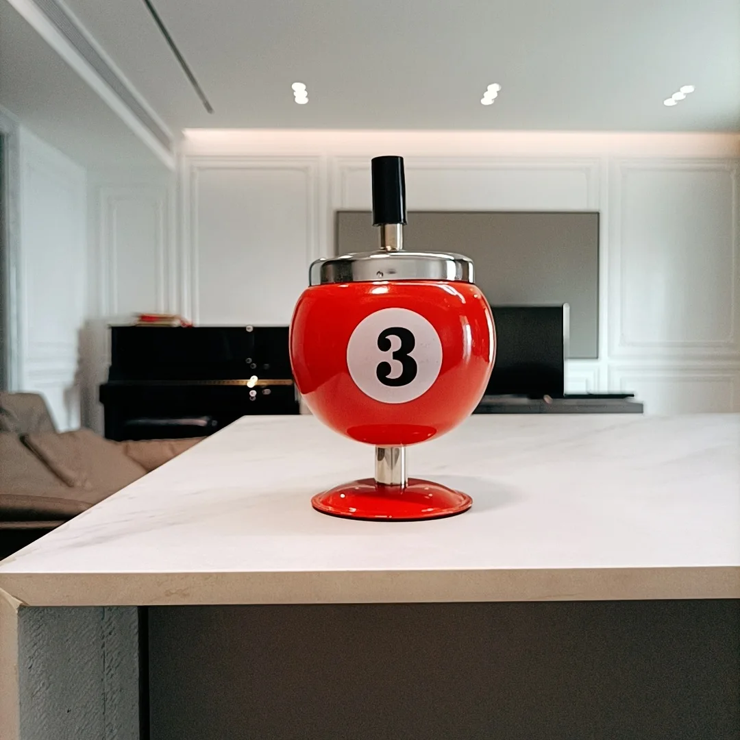 Fashionable large ashtray with lid creative cigarette cup windproof bar KTV billiards living room Internet cafe ashtray