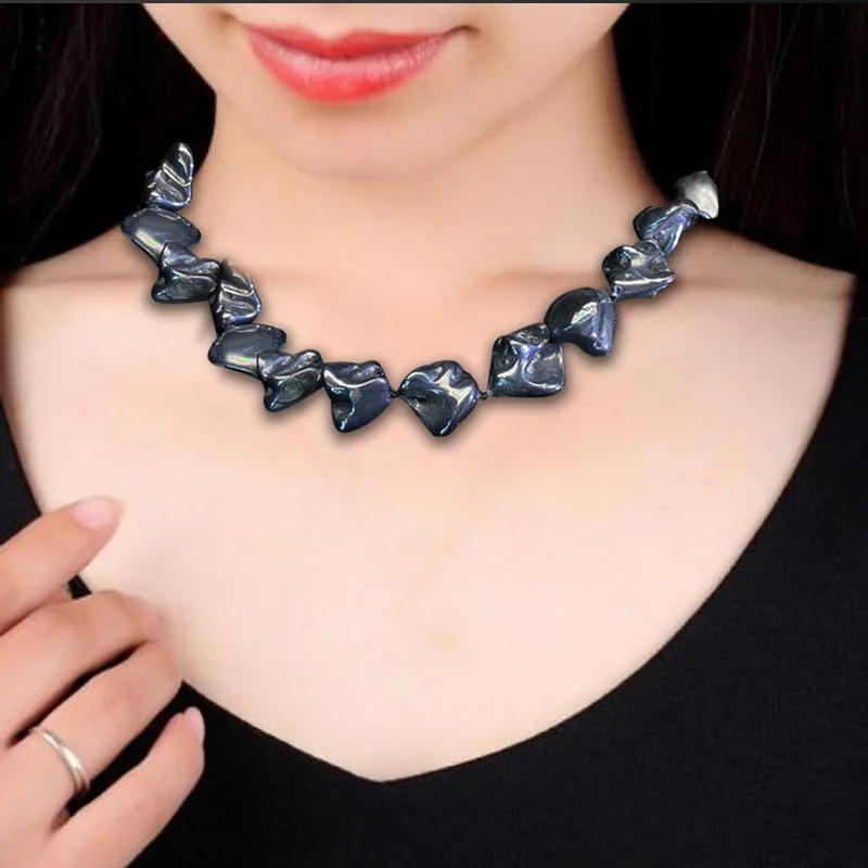 

Irregular silver-gray baroque imitation pearl necklace women's light luxury niche collarbone chain tide bead accessories