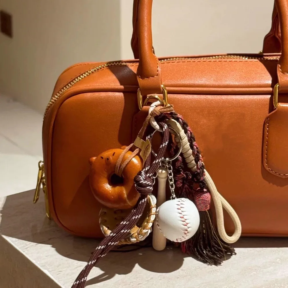 New Fashion Key Chain With Baseball Decor Sporty Style Bag Pendant Woven Rope Decor Keychain Ropes Original Designed Bag Parts