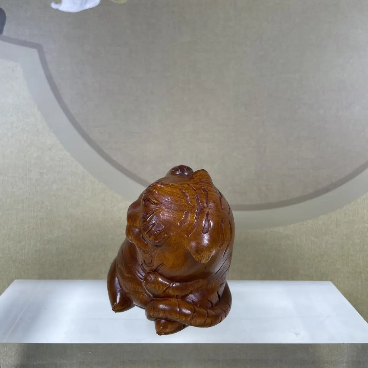 Hand Carved Wood Workout & fitness little tiger Statue Figurine Desktop Ornaments Home Decoration