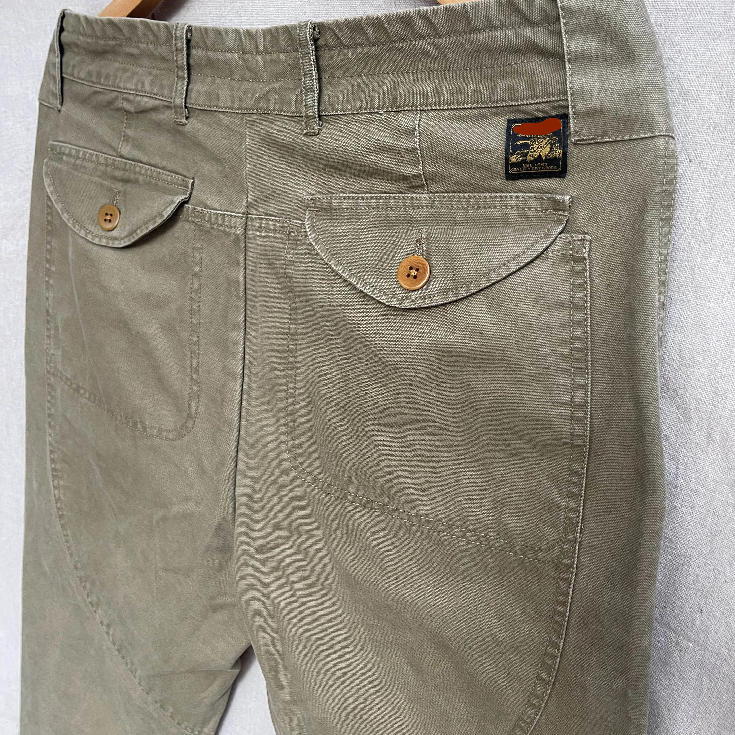 

Rugged Retro Men's Outdoor Work Pants