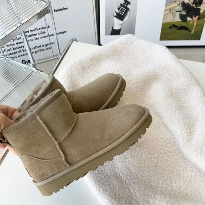 NEW Ladies' designer mini Platform winter Boots classic fur Slippers sheepskin Wool Women's Short Boots Shoes 24-63 seziS uggS
