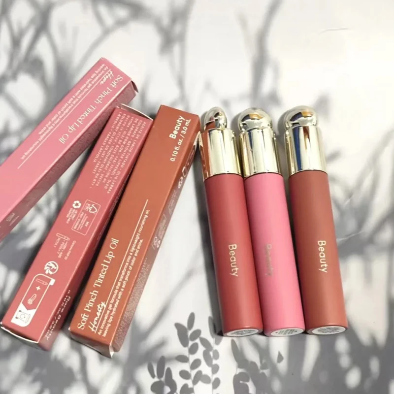 ลิปกลอสเนื้อนุ่ม ติดทนนาน ให้ริมฝีปากอวบอิ่ม โฮป เลิฟ เวอร์ชู แฮปปี้ เวิร์ธ เกรซ ฟีธ ลิควิดบลัช ให้ความชุ่มชื้น