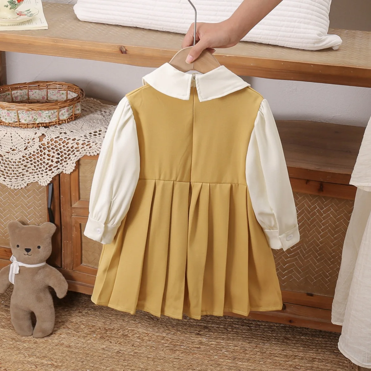 ملابس الأطفال فستان على طراز الحرم الجامعي الكوري للفتيات ملابس عصرية وأنيقة لأوائل الخريف 2025 جديد #2