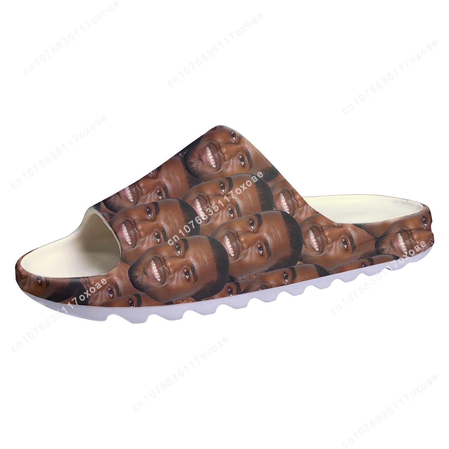 

Kanye West Rapper shoes Soft Sole Sllipers Home Clogs Step On Water Shoes Mens Womens Teenager Step in Customized Sandals