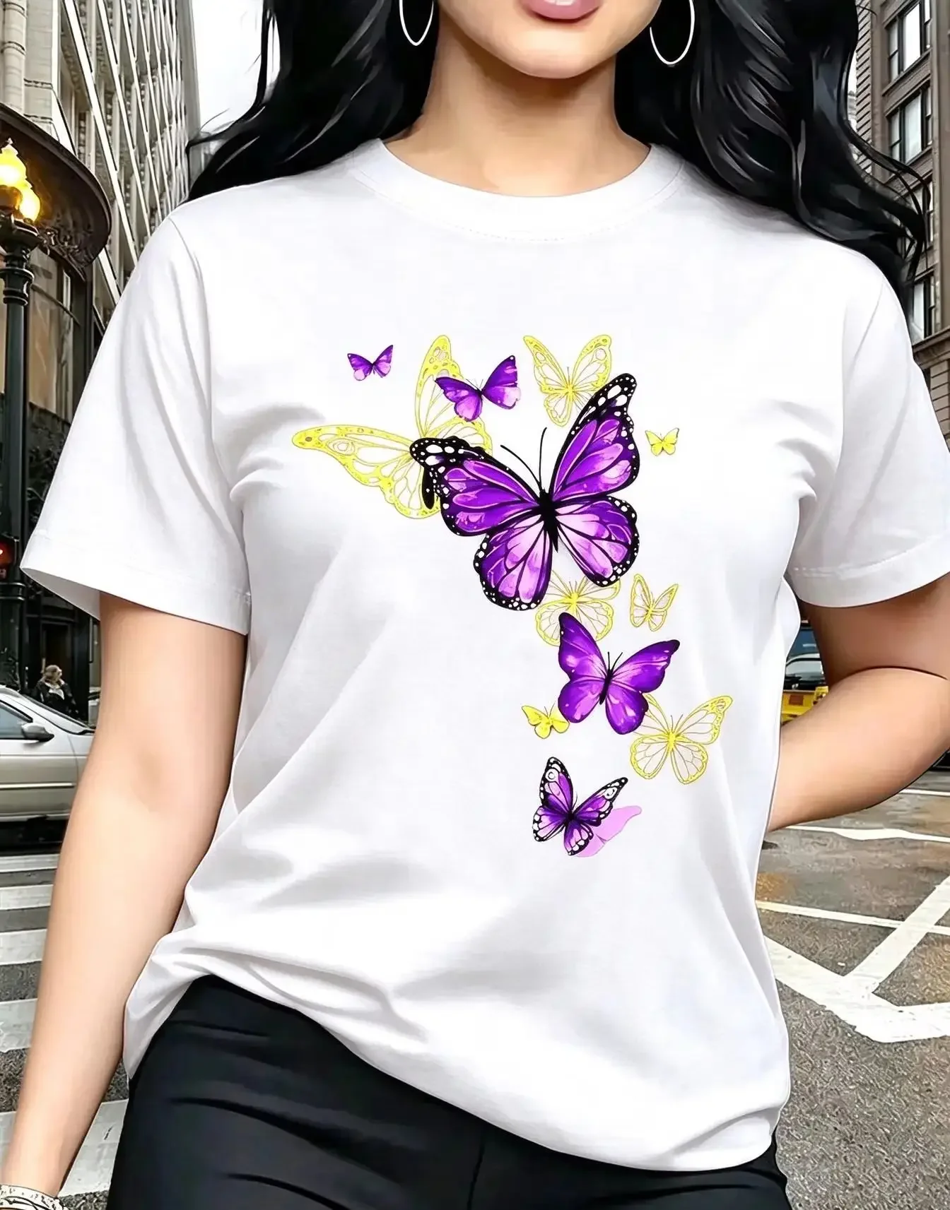 New T-shirt with Butterfly Pattern Print Round Neck Golden Element Design Fashion Harajuku Casual Street Tees Aesthetic Tops