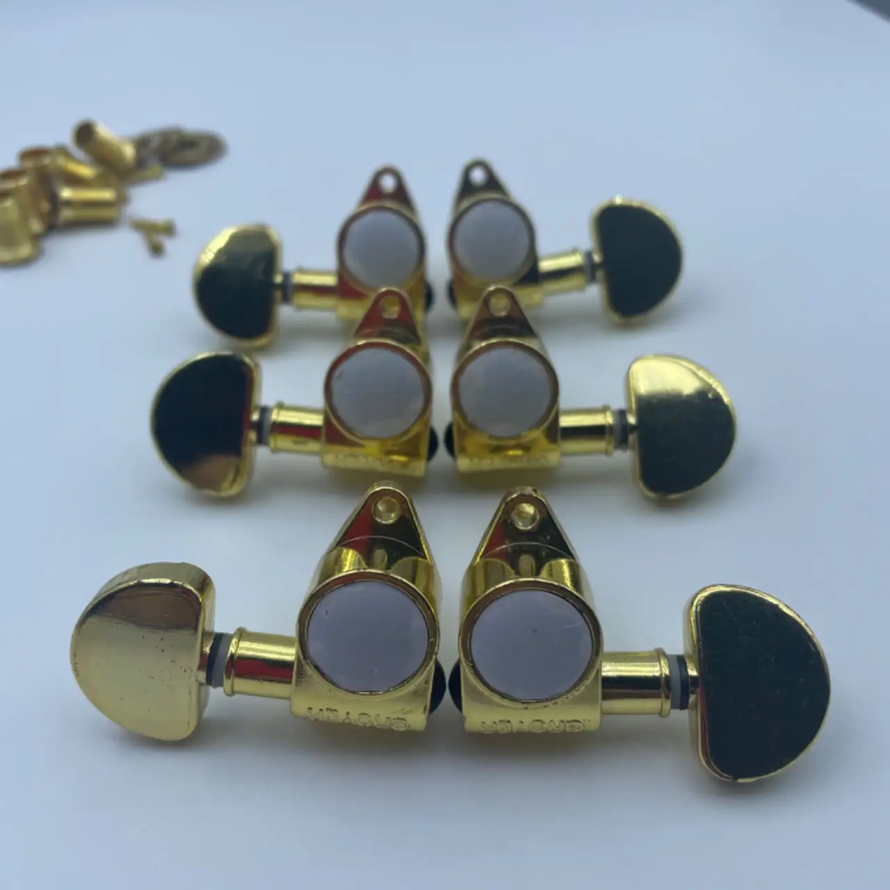 جروف نوبس آلة الغيتار الكهربائي ضبط أوتاد موالف الأجهزة الذهبية