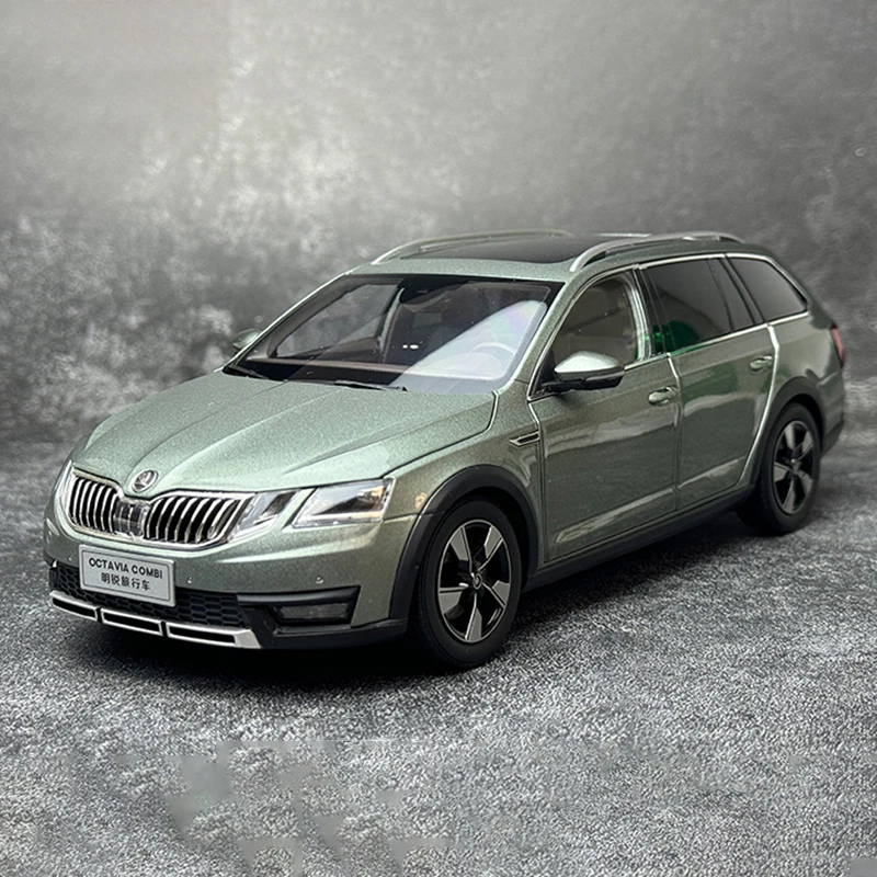 다이캐스트 1/18 사이즈 스코다 모델 자동차, SKODA OCTAVIA 합금 자동차 모델 컬렉션 디스플레이, 취미 오리지널 박스