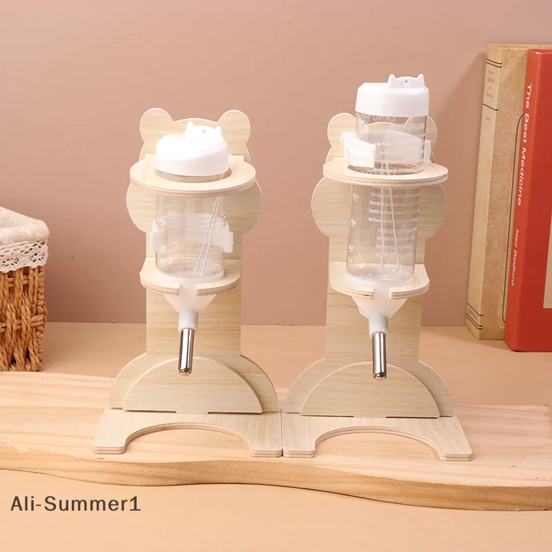 【E】 2-teiliges Set Hamster-Kugel-Wasserflaschenregal, vertikale Wasserflasche, Massivholzhalterung, Blumenzweig, Maus, Wasserspender