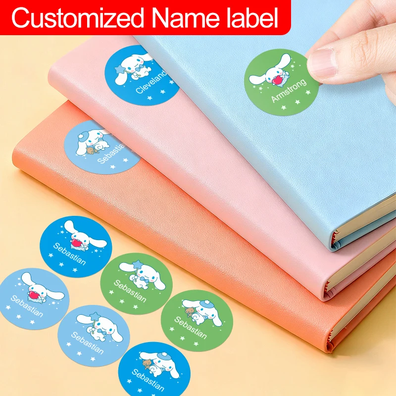 Benutzerdefinierte Namensaufkleber von Cinnamoroll Sanrio – lebendige, trendige, farbenfrohe, wasserfeste Etiketten zum Sortieren von Schulbedarf und Partygeschenken
