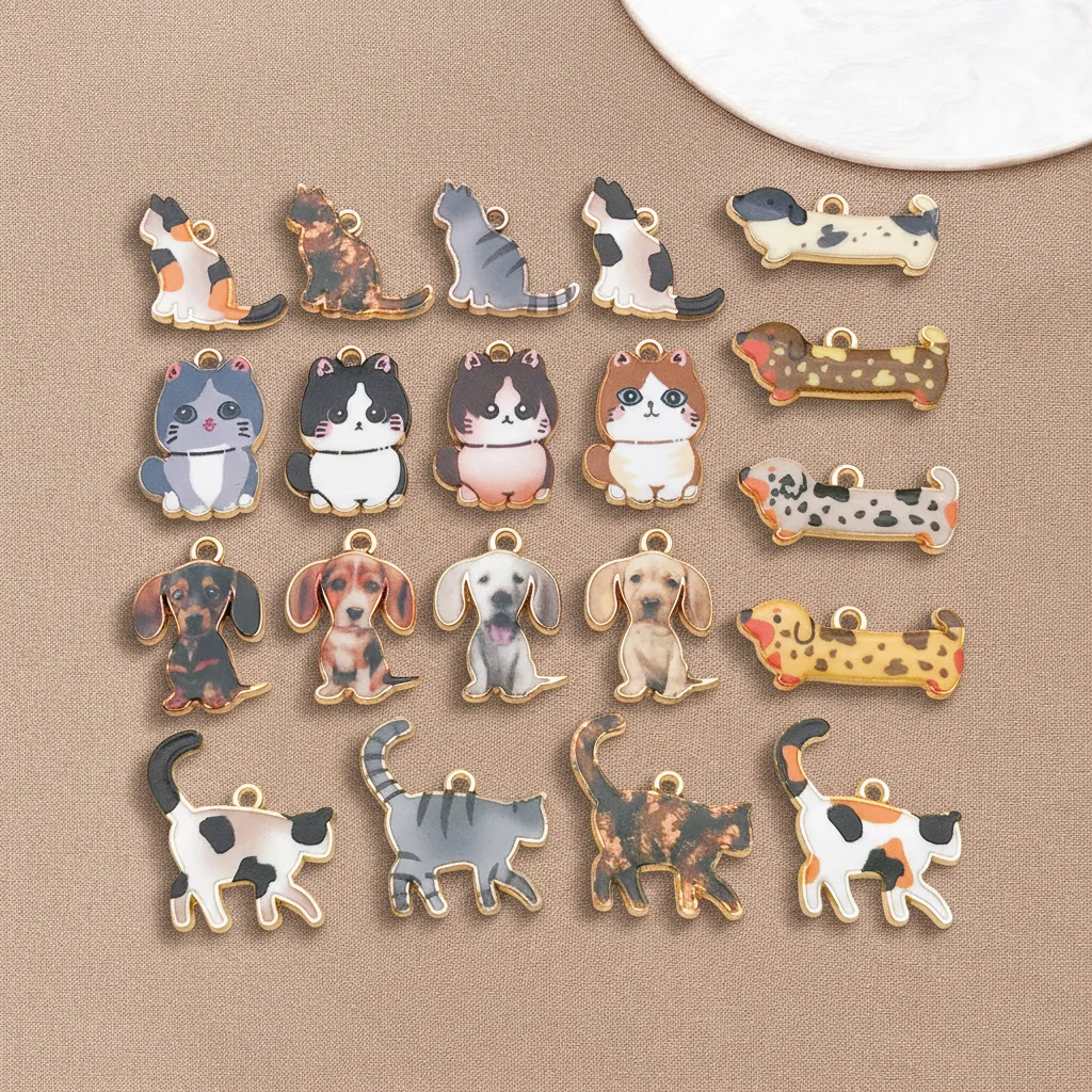 10/20 Stück Emaille-Anhänger mit niedlichen Cartoon-Katzen- und Hundemotiven, Tieranhänger aus Legierung für DIY-Armbänder, Halsketten, Ohrringe und Schmuckherstellungszubehör