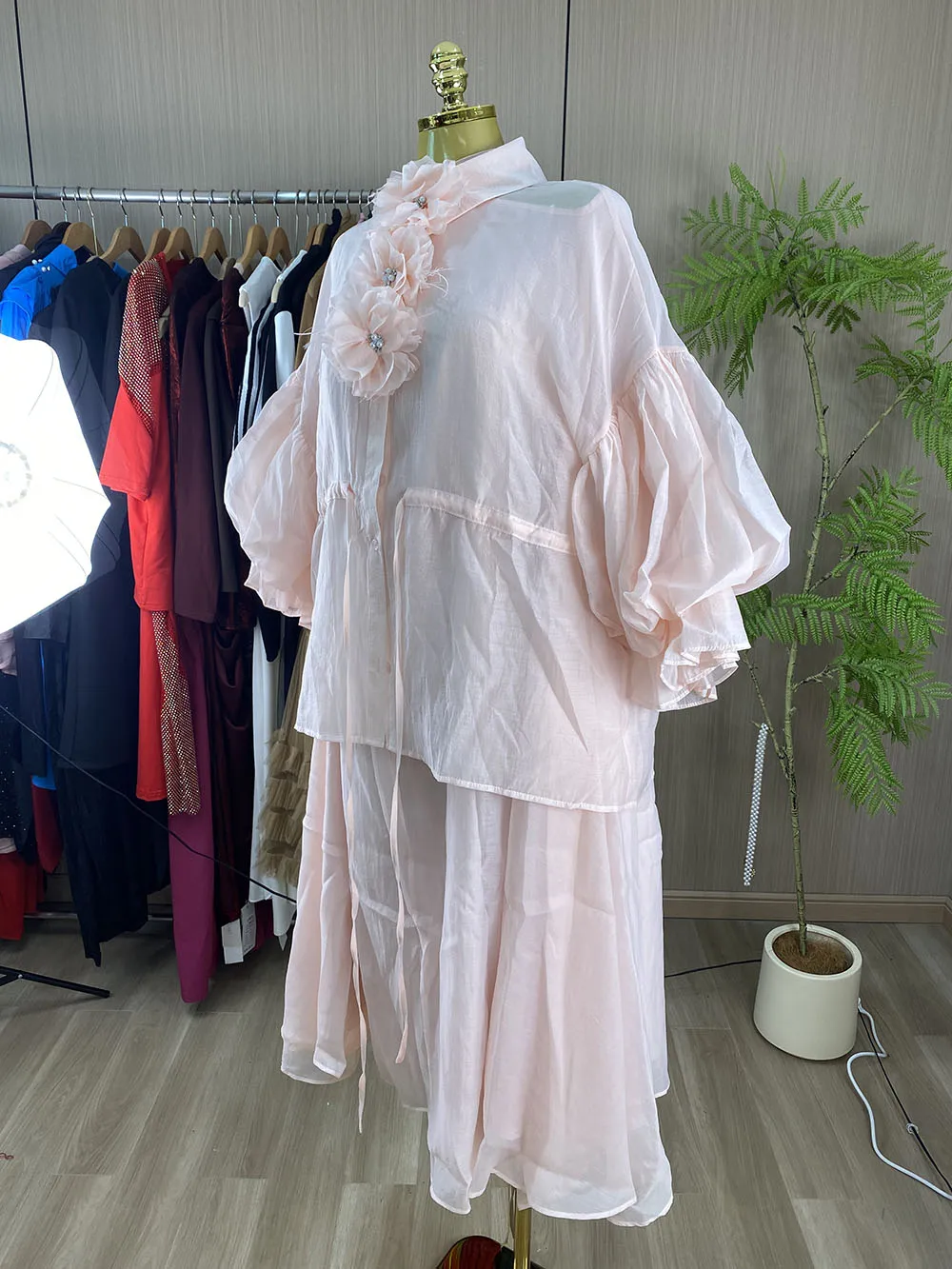 Western-style casual chic two-piece set: pink top with ruffles and 3D floral details paired with a long skirt.-GZXX1091