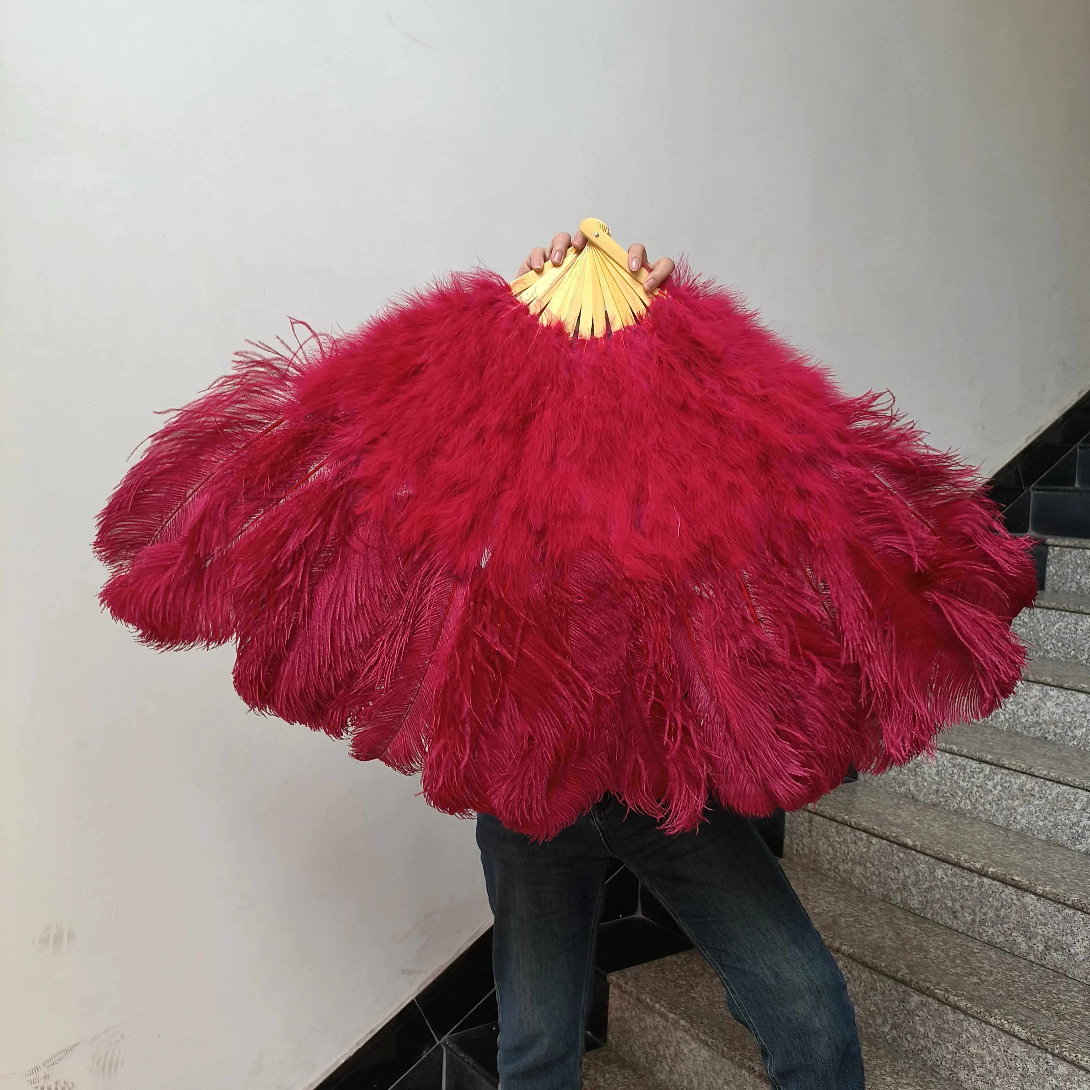 Wholesale 10PC Burgundy Ostrich Feathers Fans Extra Large for Carnival Belly Dance Magic Show Stage Performance Props Customized