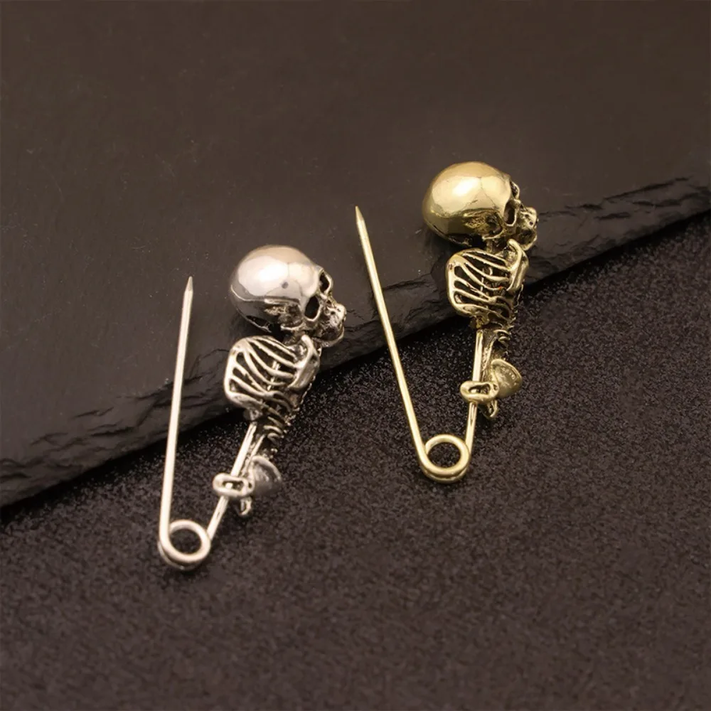Fashion Punk Style Halloween Retro Skull Head Pin Dark Gothic Brooch Clothes Waist Buckle Accessories