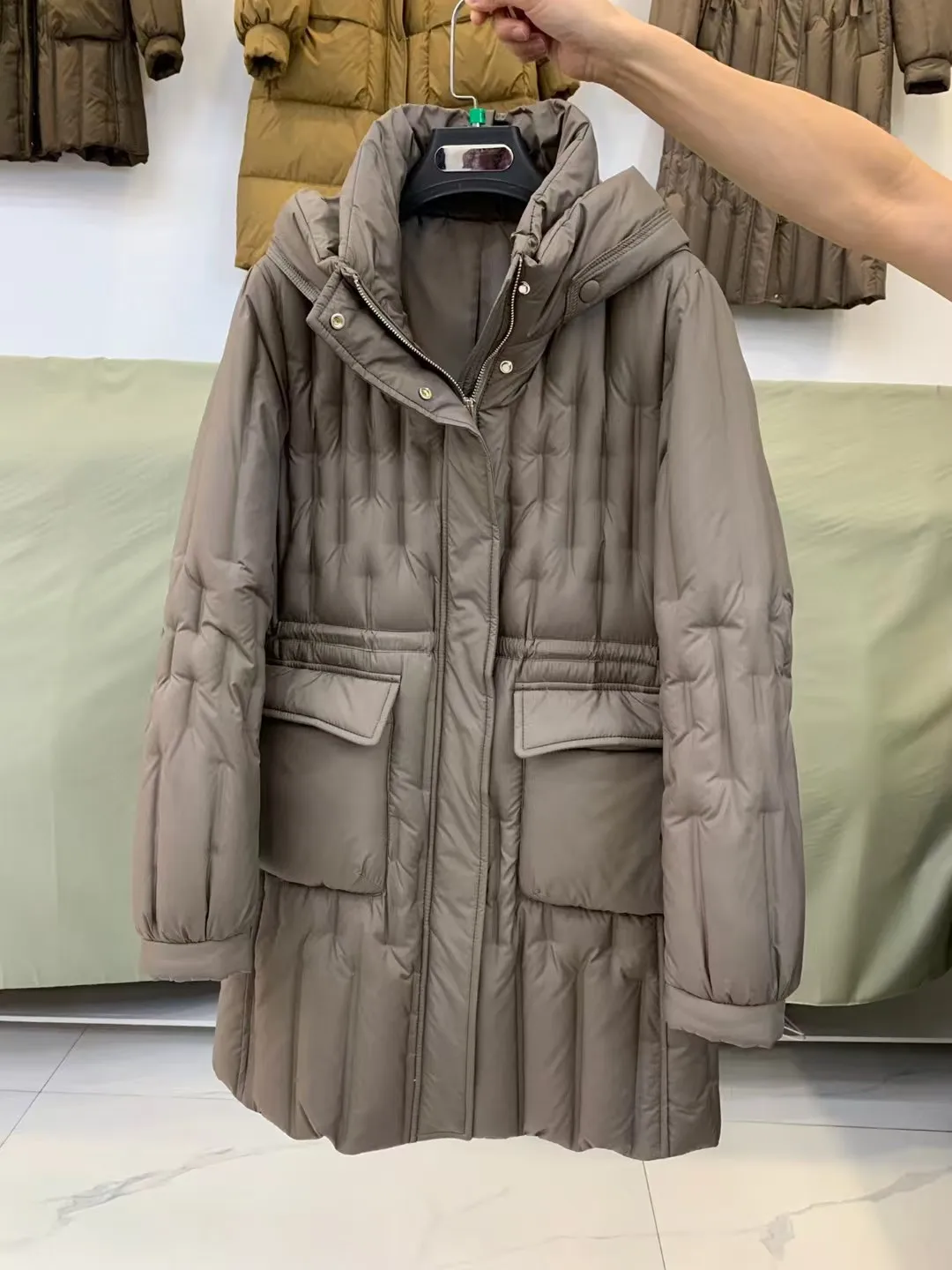 Winter Women\'s 90% White Goose Down Jacket Casual Loose Female Down Coat Thicken Cold Resistant Mid Long Hooded Overcoat
