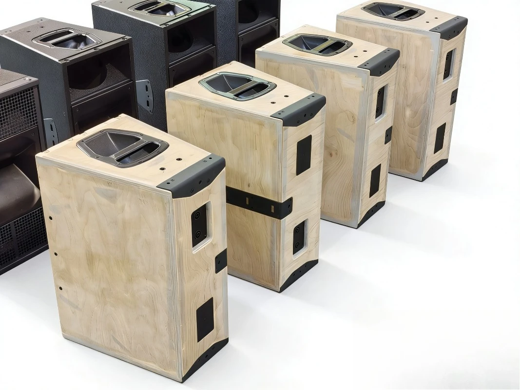 1PCS/Q210 Line Array Cabinet with Rigging Accessories on, 2 Way Speakers Without Speaker Components In