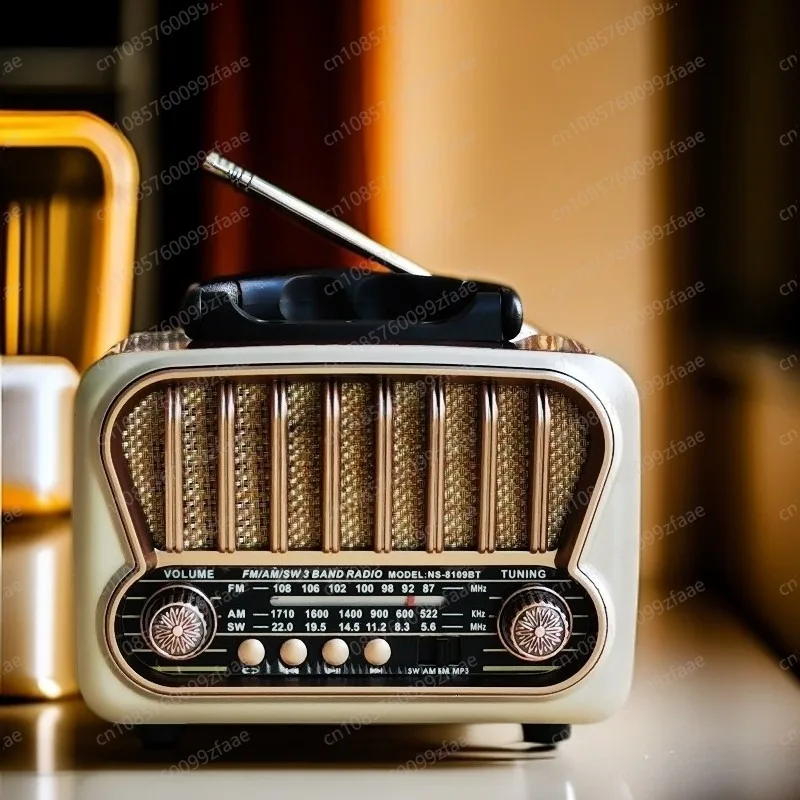FM medium wave shortwave Bluetooth speaker plug-in card audio charging