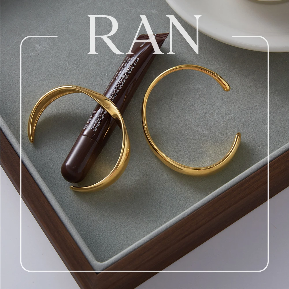Stainless Steel Twisted Swirl Open Cuff Bangle 18K Gold Plated Smooth Polished Adjustable Cuff Bracelet Women Waterproof Bangles