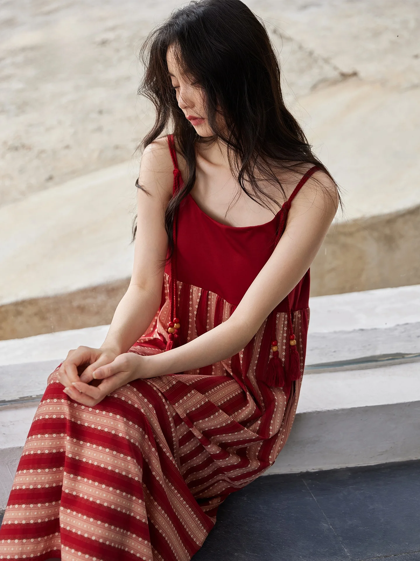 camison-largo-de-verano-de-modal-rojo-de-seda-helada-con-diseno-de-tirantes-estampado-de-ano-nuevo-ropa-de-casa-informal-fino-de-longitud-media-cuello-redondo