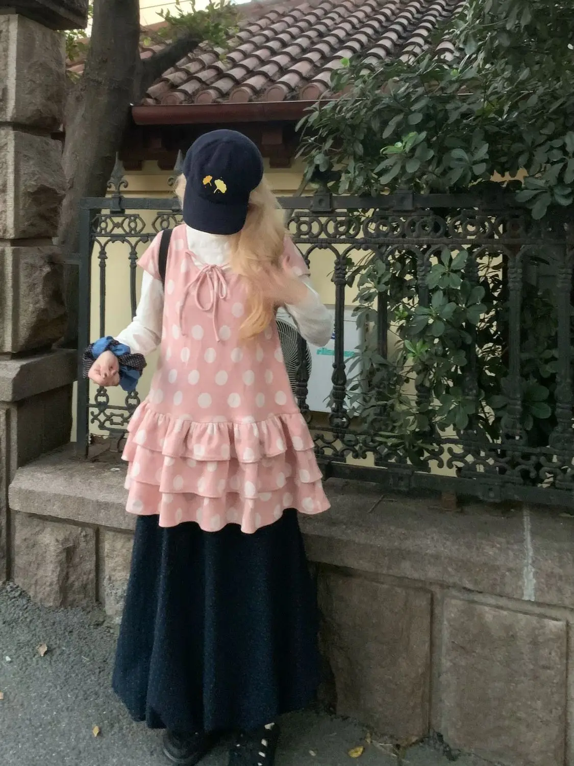 Japonia Y2K lata 2000 Uczennice Dziewczyny Słodka Różowa Sukienka w Kropki z Falbankami i Uroczy Dwuczęściowy Zestaw: Bluzka z Długim Rękawem i Sweter