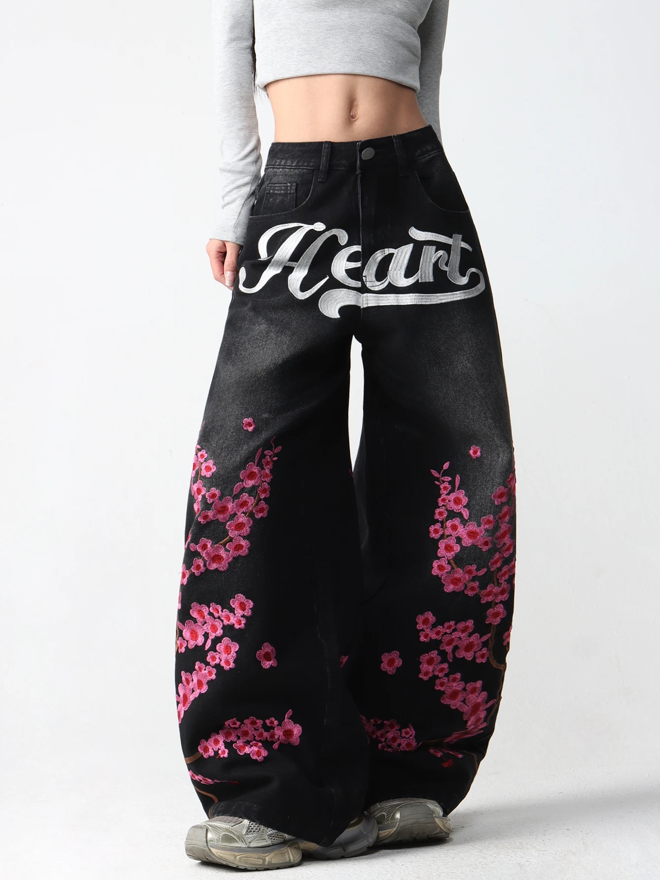 European And American Retro Style Wide Leg Jeans With Plum Blossom Flower Letters Embroidered And Worn Black Denim Pants