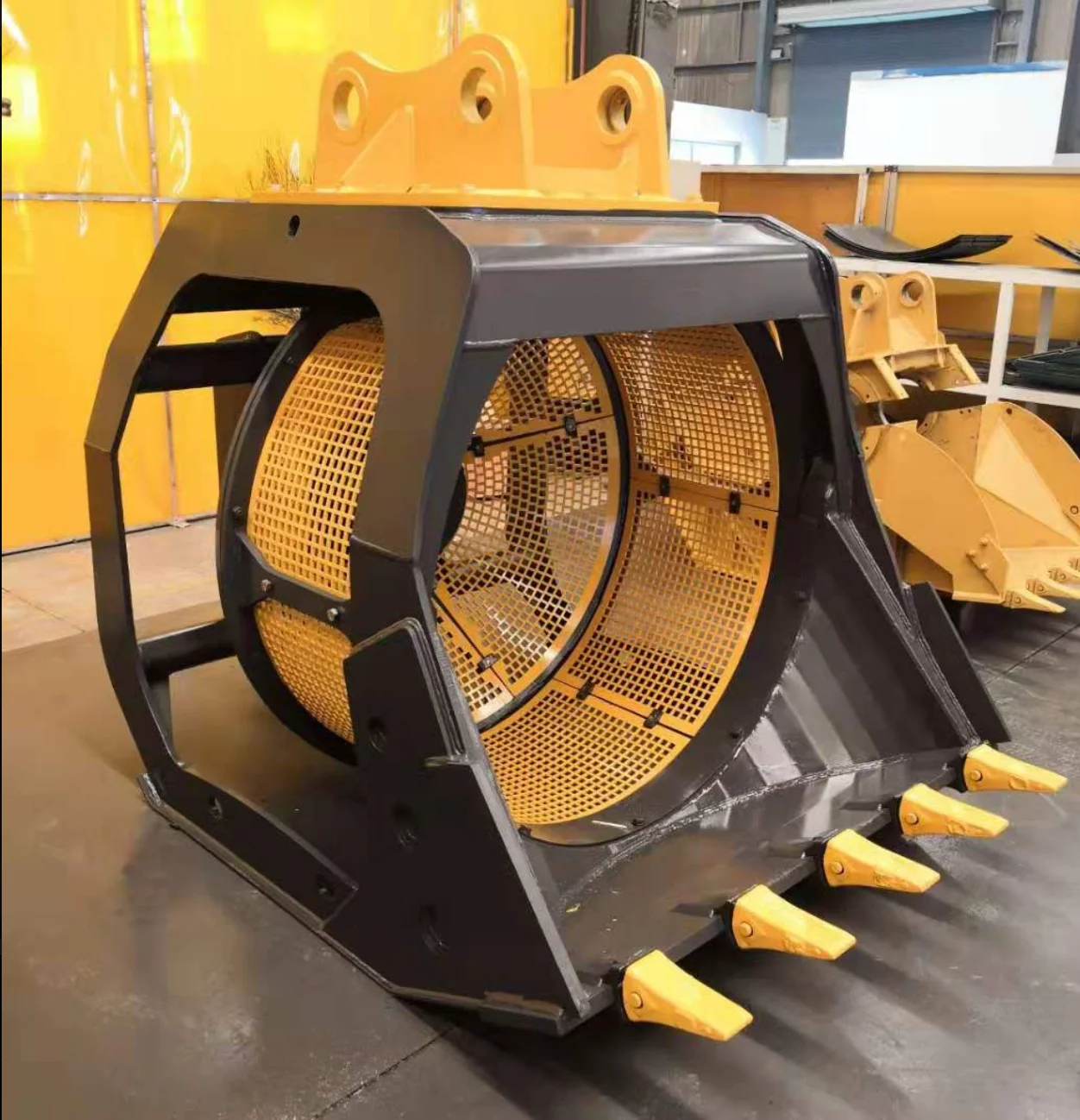 New Product Hydraulic Rotary Drum Screen Soil Sifter Hydraulic Breaking System for Sand Gravel Soil