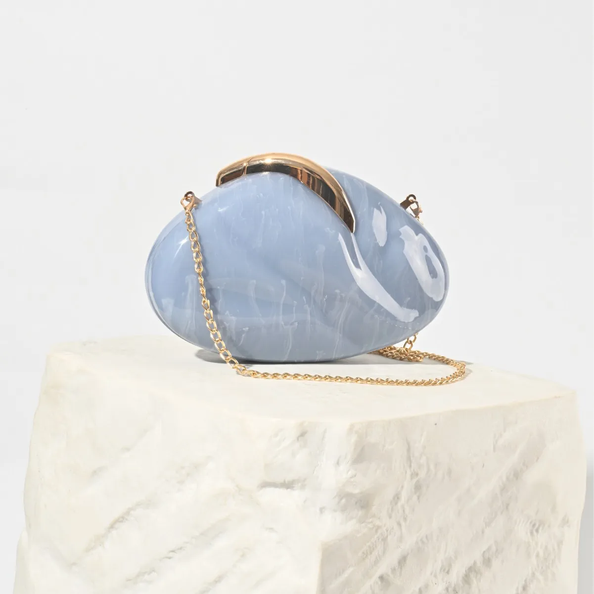 

acrylic leaf lock dinner bag fashion wind chain shoulder clutch bag cross-border