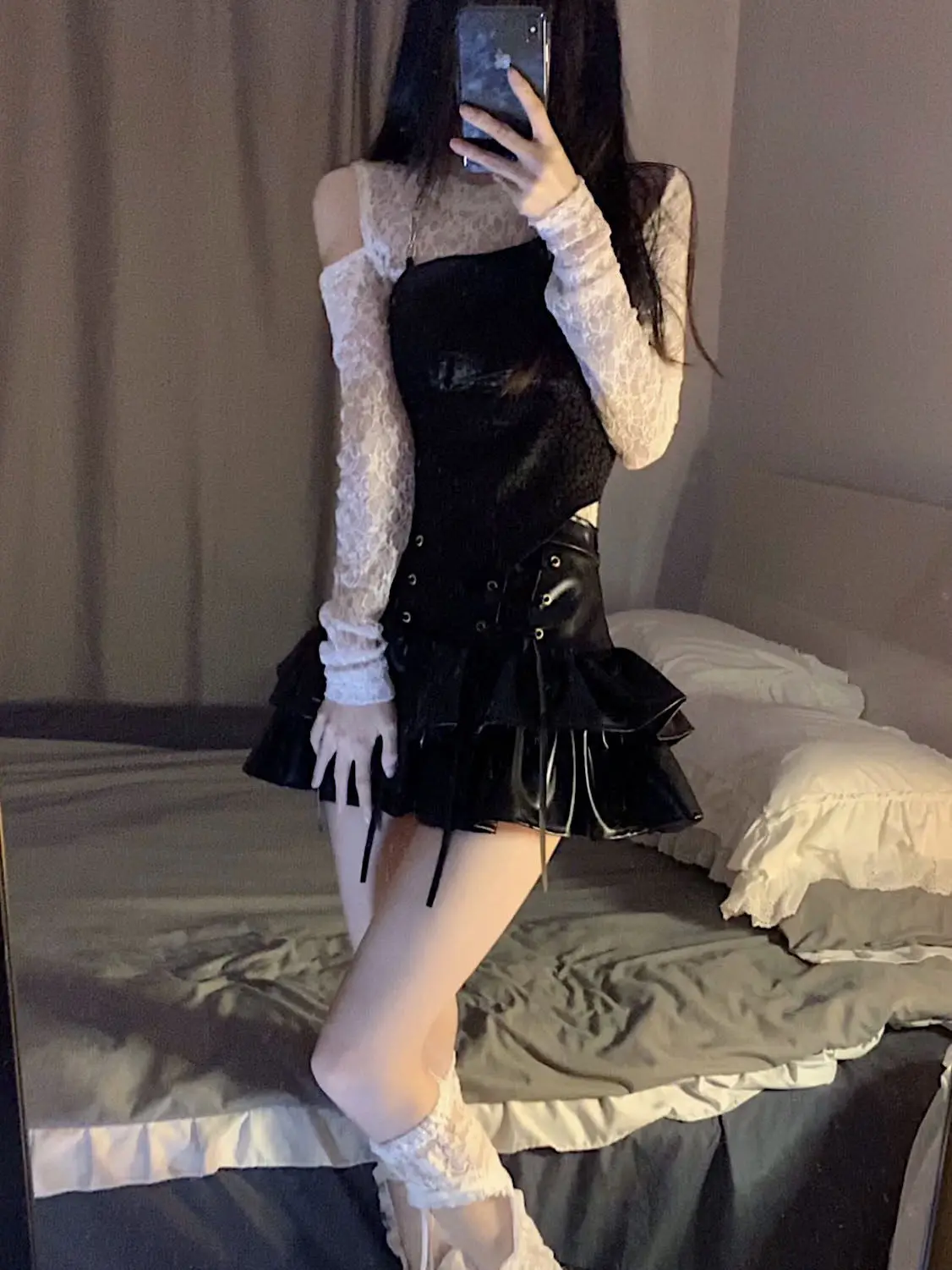SALIENCY Original Design Girl Pleated PU Leather Puffy F Skirt with Anti-Exposure High Waist Mini Skirt Womens Sexy Skirt