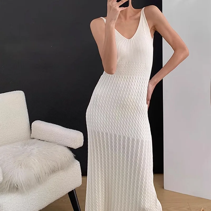 Sexy Hollow Out V-neck Knit Dress For Women Fashion Sleeveless Sheath Maxi Dresses 2024 Summer Female Beach Vacation Robes