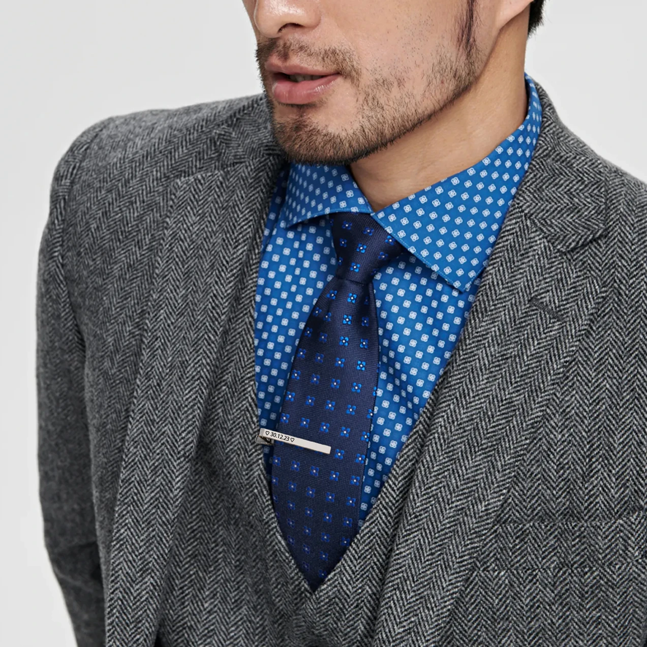 COOLTIME Benutzerdefinierte Brief Krawattenklammer für Männer Edelstahl Trend personalisierte gravierte Namen Krawattenklammer Schmuck Bussness Geschenk – Detail 10
