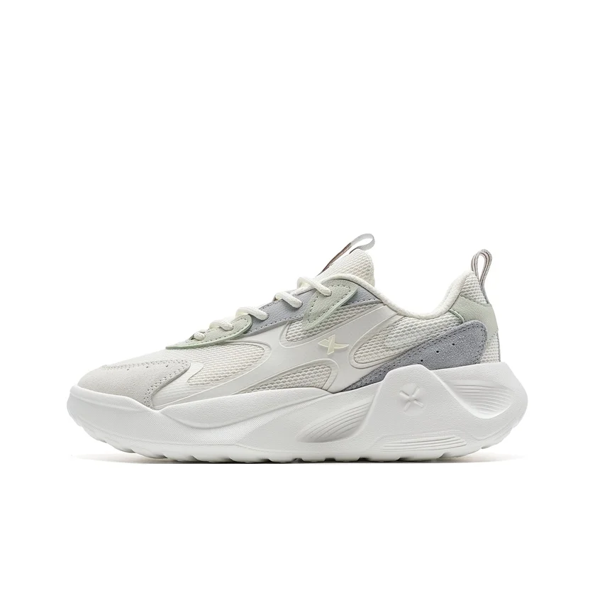 XTEP Star Meteorite Slip Resistant Abrasion Resistant Low top Chunky Sneakers Women's White Gray 875118320018/