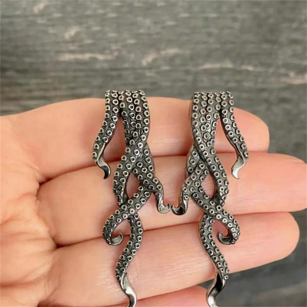 Contracted Octopus Foot New Earrings Retro Exquisite Personality Hip-hop Style Ear Hook Halloween Jewelry Presents