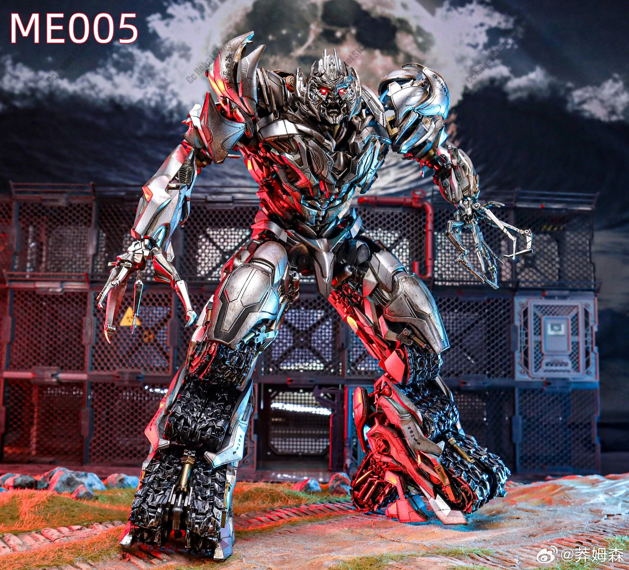 

[In Stock] Hot-Selling Transforming Action Figure Toy ME005 ME-005 MG Tank Giant Tank DLX 32cm Boy's Birthday Gift