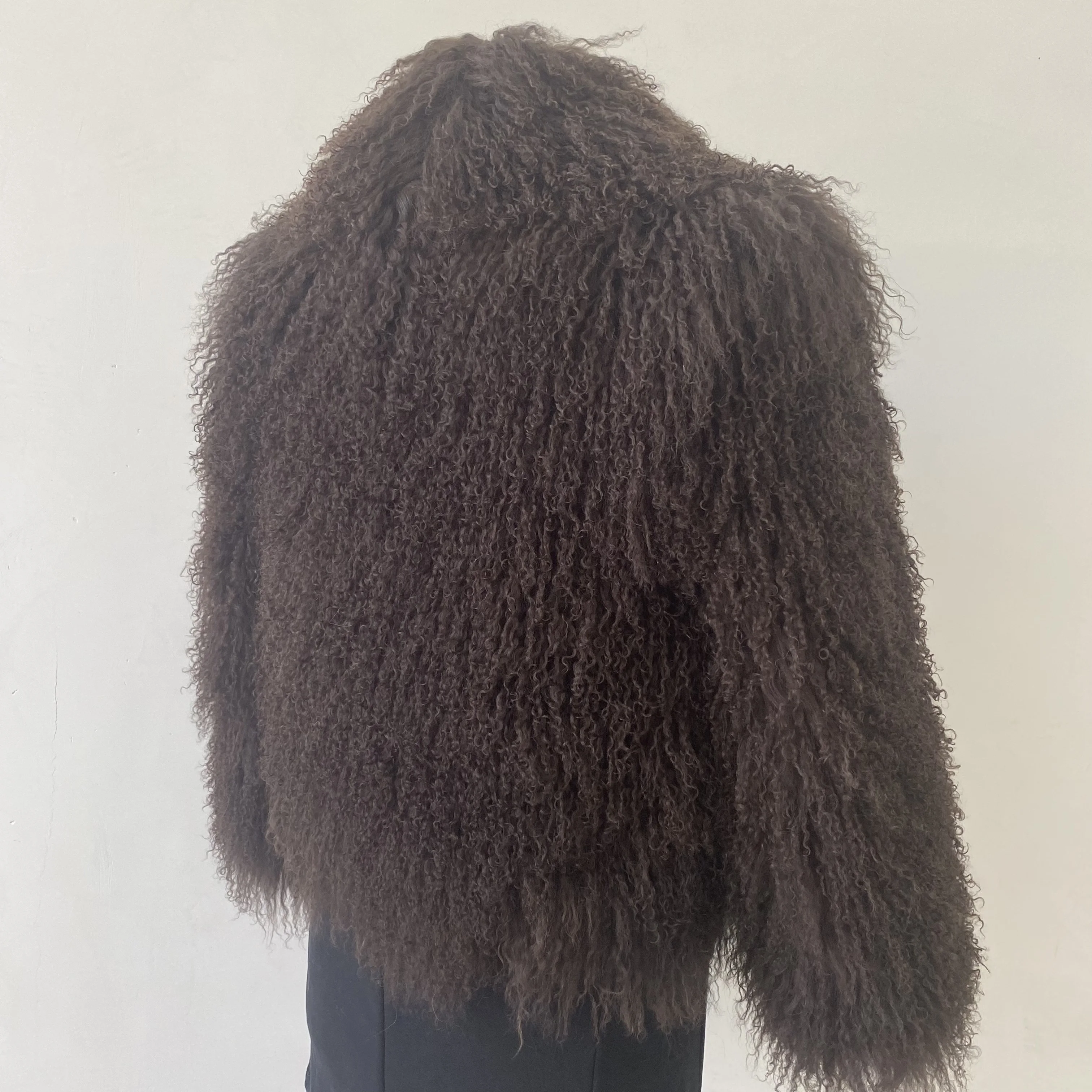 Рисунок 5 - Женское зимнее теплое пальто из