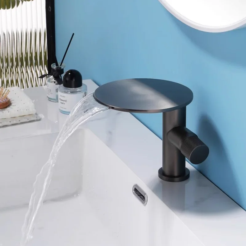 

Household Basin Faucet Hot and Cold Single Hole Bathroom Basin Toilet Wash Basin Gun Gray Simple Waterfall Faucet