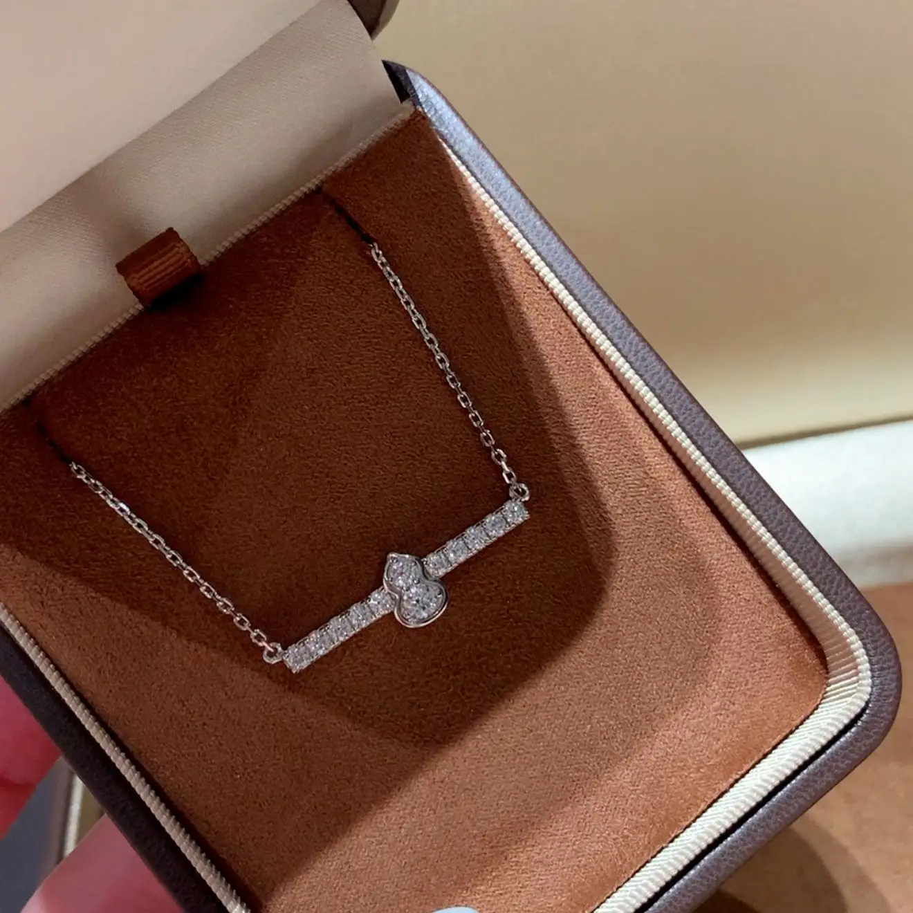 100% 925 فضة تمهيد AAA زركونيا صغيرة القرع شكل قلادة القلائد للنساء غرامة مجوهرات