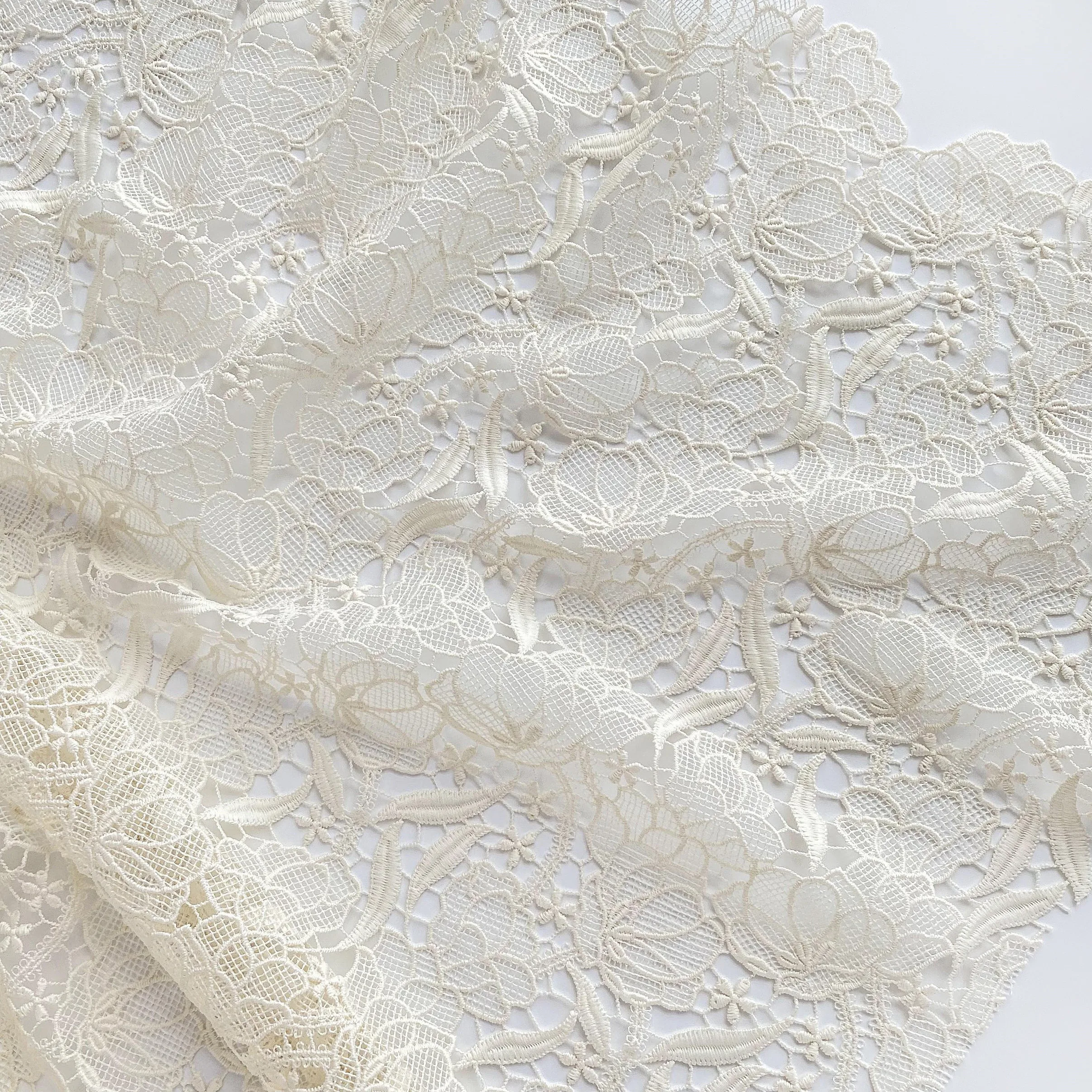 Off White Flower Hollow Water-soluble Embroidery Lace Fabric Dress Cheongsam Custom Fabric Designer Fabric Hamdmade Diy