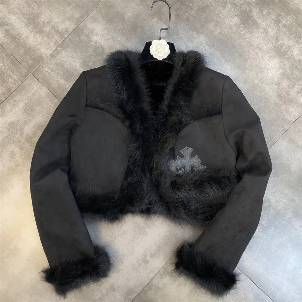 Fur Coat Black 2024 Autumn Winter Women\'s Short Jacket V-neck Long Sleeve Edge Patch Knitted Cotton Clothing
