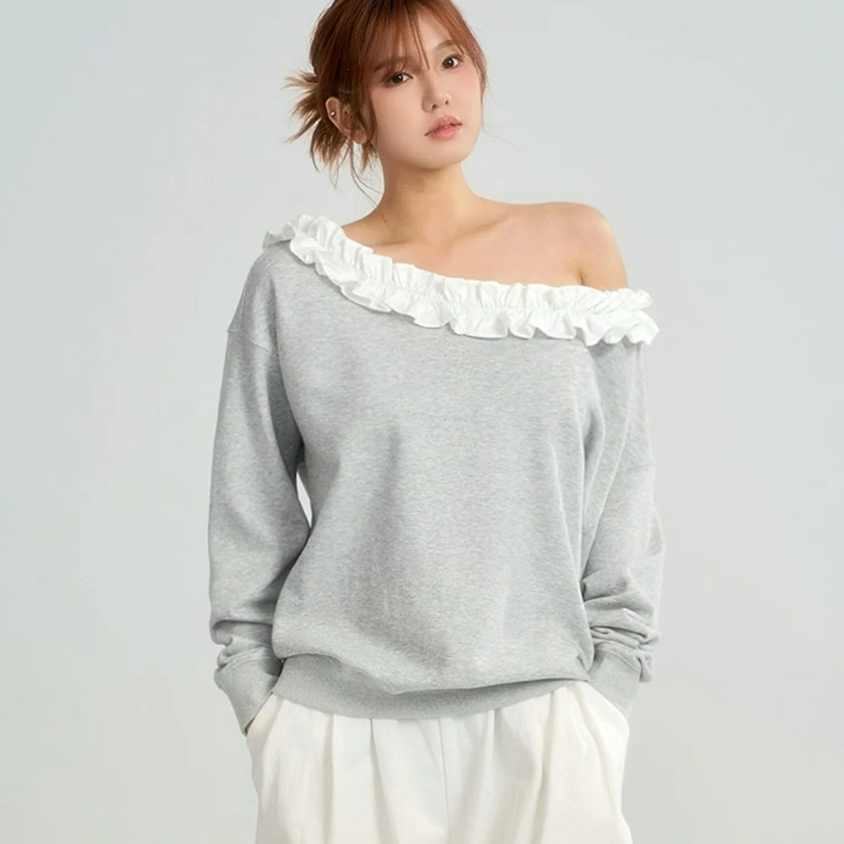 

2025 New Lace Niche Retro Hoodie for Women Waist Cinching Slimming Autumn Long Sleeved Sweatshirt Top